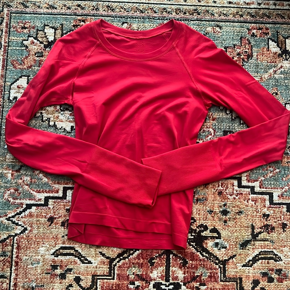 LULULEMON swiftly tech race length - tag missing, size 4 or 6, color RED